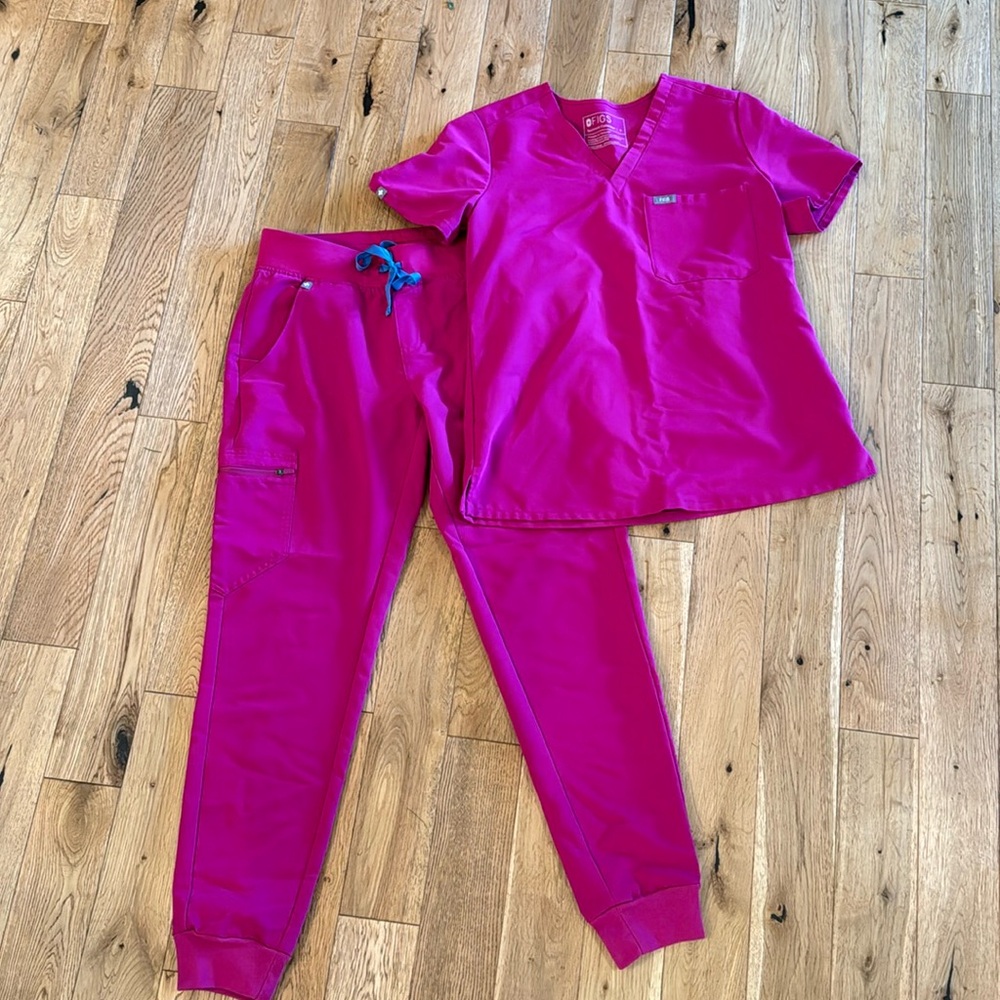 Raspberry sorbet figs size small